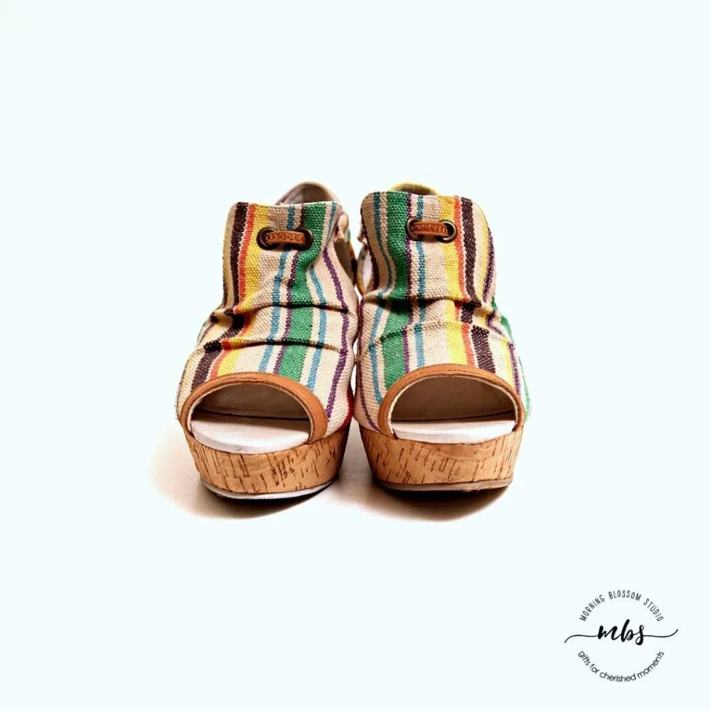 80%20 Muticolor Striped‎ Wedge Sandals Women Size 8